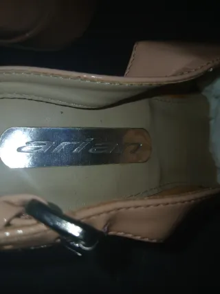 Zapatos charol rosa sin estrenar