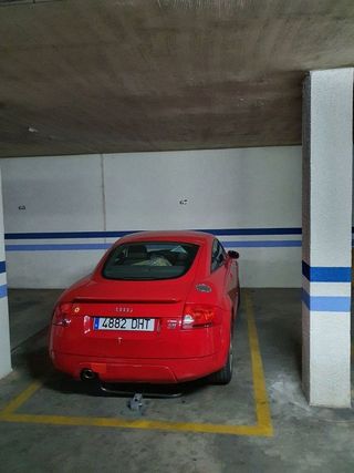 Garaje en venta en Santa Rosa - Valdeolleros en Córdoba