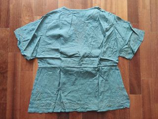 Top Kookai bordado artesanal verde t. S