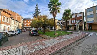 Casa pareada en venta en Cacabelos