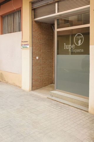 Local comercial en alquiler en Morvedre en Valencia