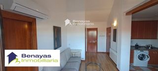 Ático en alquiler en Hospitales - Campus en Salamanca