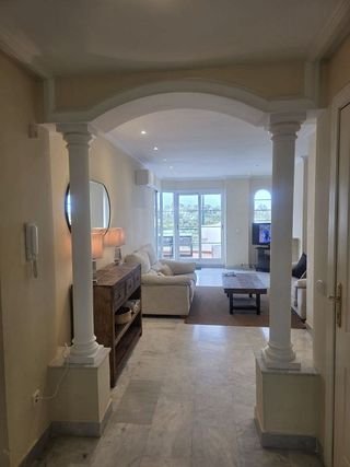 Piso en alquiler en Nueva Andalucía centro en Marbella