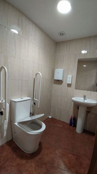 Local comercial en venta en Centro Ciudad en Manises