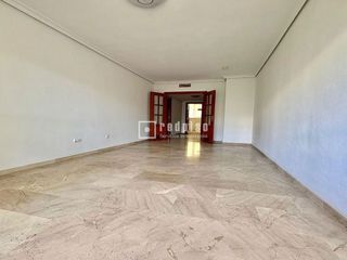 Piso en venta en Playamar en Torremolinos