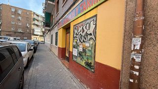 Local comercial en venta en Lucero en Madrid
