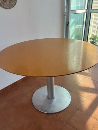 Mesa redonda madera y metal