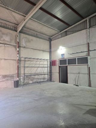 Nave industrial en alquiler en Castilleja de la Cuesta