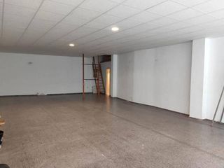 Local comercial en alquiler en Elda