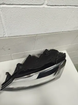 Faros Volkswagen Jetta MK6 de 2014