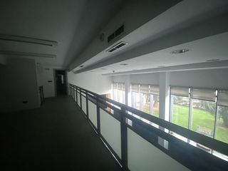 Local comercial en venta en Barañain