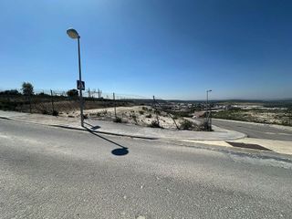 Solar en venta en Lucena