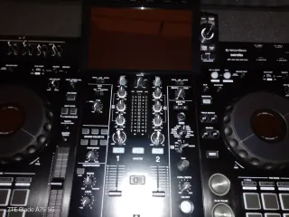 Pioneer DJ XDJ-RX3 Console DJ