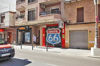 Local comercial en venta en Zona Pueblo en Guardamar del Segura