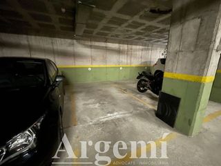 Garaje en venta en Palau-solità i Plegamans