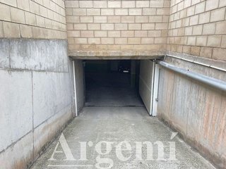 Garaje en venta en Palau-solità i Plegamans