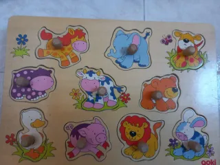 Puzzles de madera. Cada uno 3 eu. Los 8 a 20 eu