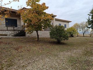 Chalet en venta en Olías del Rey