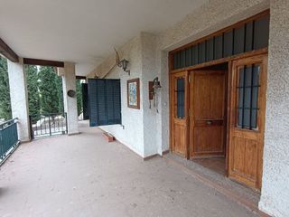 Chalet en venta en Olías del Rey