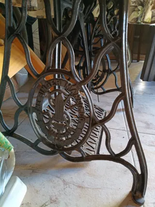 Máquina de coser Singer vintage floral