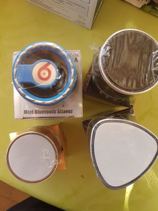 ALTAVOCES LED BLUETOOTH. NUEVOS. LIQUIDACIÓN.