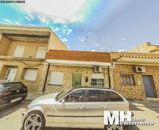 Casa adosada en venta en Nuevo Centro en Sagunto