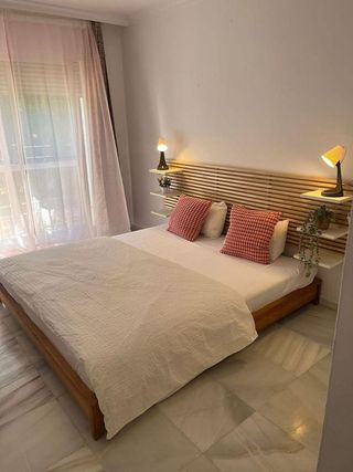 Piso en alquiler en Los Naranjos - Las Brisas en Marbella