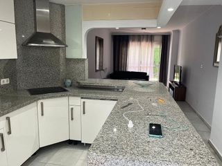 Piso en alquiler en Los Naranjos - Las Brisas en Marbella