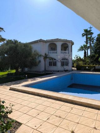 Chalet en venta en La Siesta - El Salado - Torreta en Torrevieja