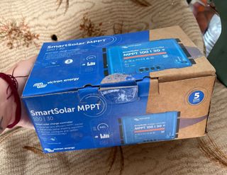 Placas solares + regulador Victron MPPT