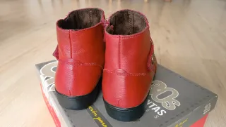 Botines de piel rojos Treintas talla 37
