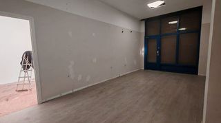 Local comercial en alquiler en Gràcia en Sabadell