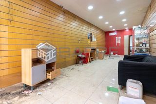 Local comercial en alquiler en Almendrales en Madrid