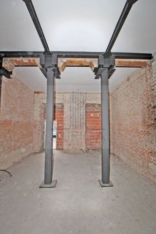 Local comercial en venta en Pacífico en Madrid