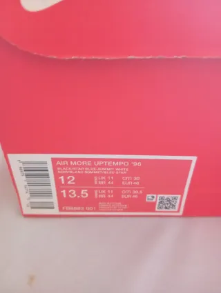 Nike Air More Uptempo '96 Negras y Blancas