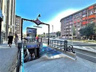 Local comercial en venta en Pacífico en Madrid