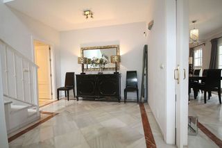 Chalet en alquiler en Los Naranjos - Las Brisas en Marbella