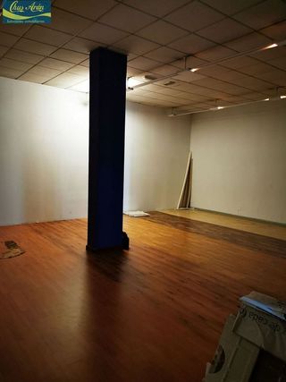 Local comercial en alquiler en Carballo