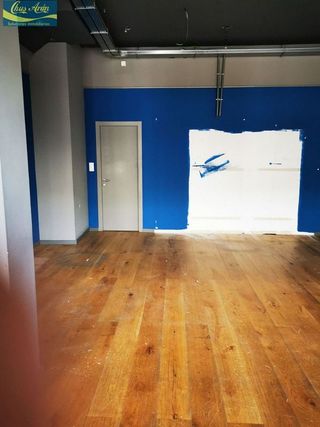 Local comercial en alquiler en Carballo