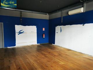 Local comercial en alquiler en Carballo