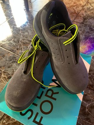 Zapatos de seguridad ROBUSTA talla 42