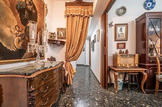 Piso en venta en Centro - Sagrario en Granada