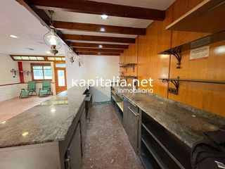 Local comercial en venta en Xàtiva