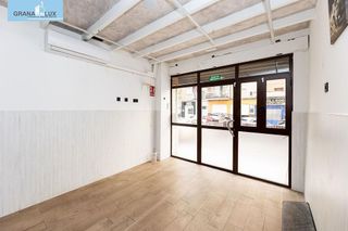 Local comercial en venta en Barrio de Zaidín en Granada