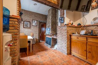 Casa adosada en venta en Avda. De los Ogíjares en Armilla