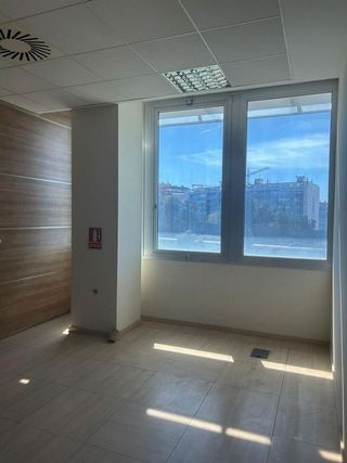 Oficina en alquiler en Fuente del Jarro en Paterna