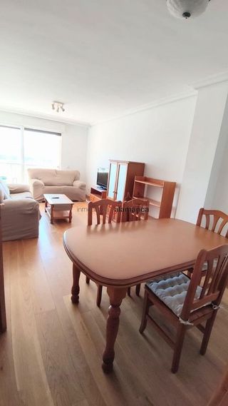 Piso en alquiler en Hospitales - Campus en Salamanca