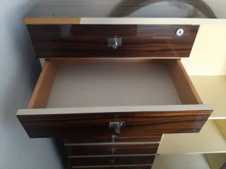 Mueble antiguo madera y metal