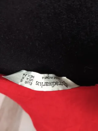 Top Lencero Rosso Stradivarius con Pizzo