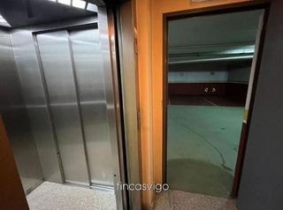 Garaje en venta en Praza España - Casablanca en Vigo